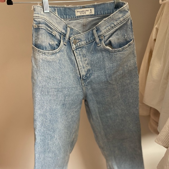 Abercrombie zig zag jeans size 26 petite - Picture 3 of 5